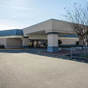 Travelodge By Wyndham Airport/graceland США